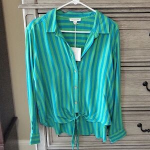 beachlunchlounge Green and Blue Striped Button Down Shirt With Front Tie-Knot